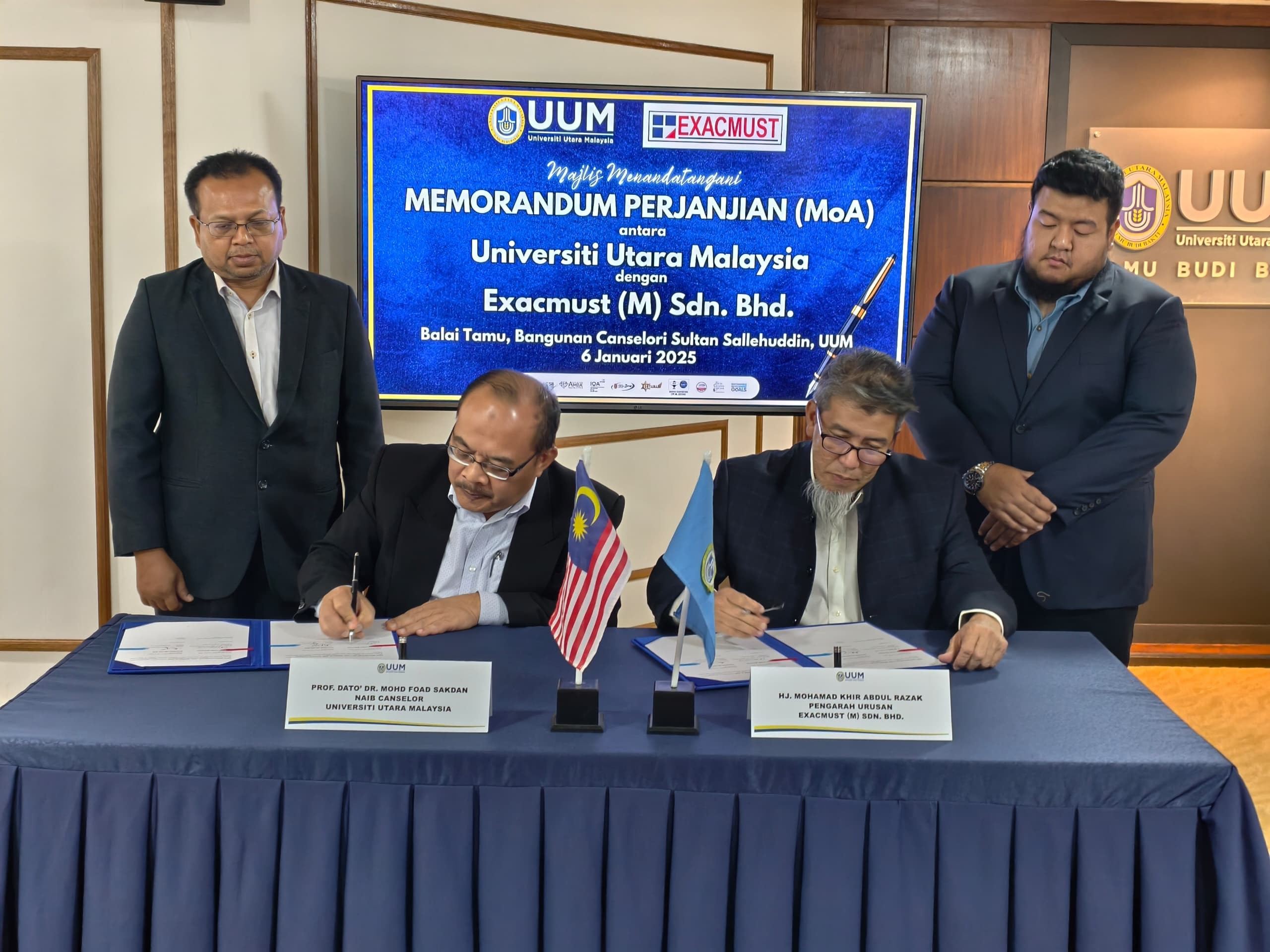 UUM GENERATES RM144,360 IN CONVOCATION SOUVENIR SALES AND SUKIPT