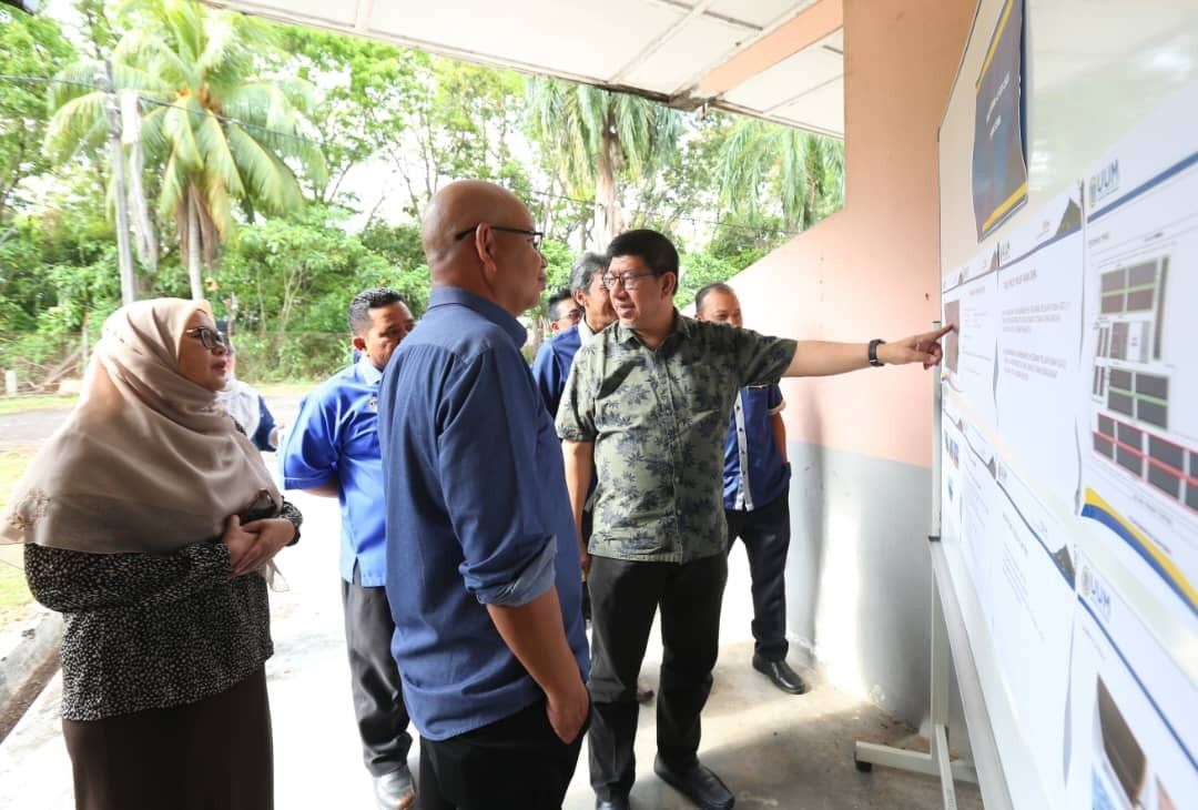 RMK12: MOHE DEPUTY SECRETARY-GENERAL BRIEFED ON TAMAN SISWA REDEVELOPMENT IN JITRA