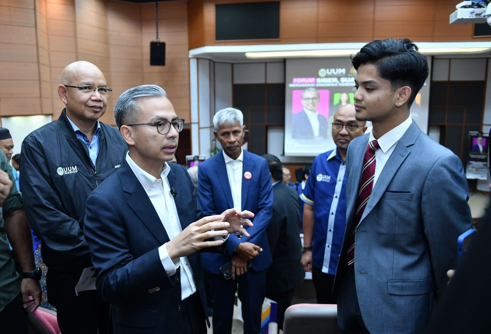 DATO' FAHMI FADZIL HIGHLIGHTS THE IMPORTANCE OF AUTHENTIC INFORMATION AND THE ROLE OF AI IN THE DIGITAL ERA