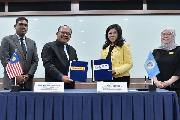 MOU BETWEEN UUM AND MAYBANK PROVIDES POSITIVE IMPLICATIONS IN HIGHER EDUCATION