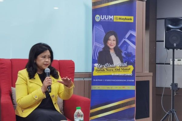 849 UUM ALUMNI HOLD POSITIONS AT MAYBANK