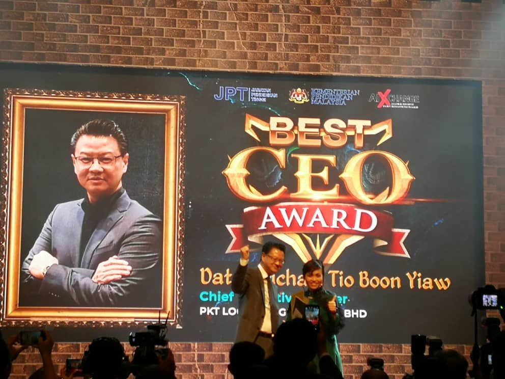 DATUK MICHAEL TIO NAMED BEST CEO AT AIxCHANGE APPRECIATION CEREMONY