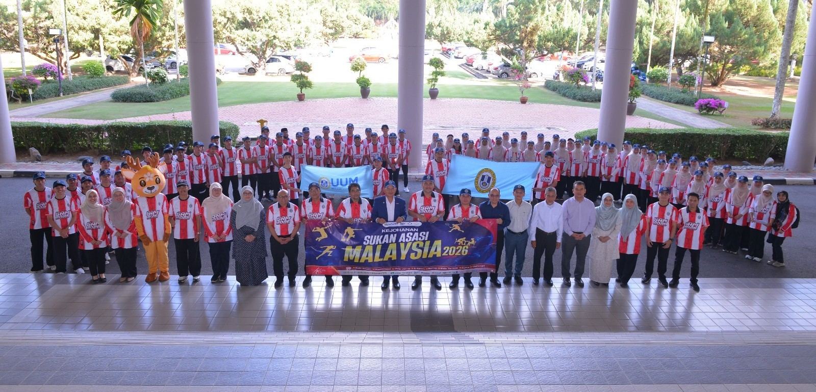 FLAG HANDOVER CEREMONY SYMBOLISES UUM’S SUPPORT FOR SAM 2026 ATHLETES